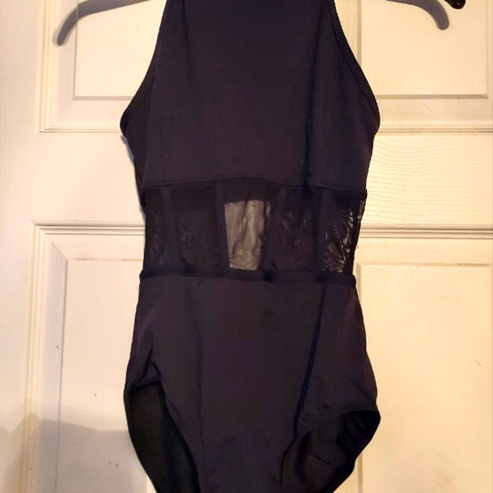 Dancewear by Danzmotion